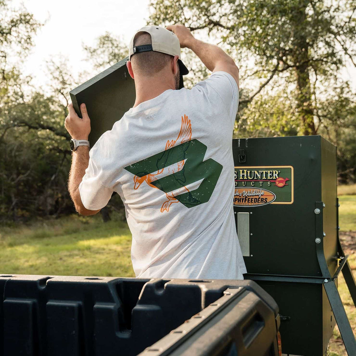 Short Sleeve Tee - Duck Flying B - Green Logo - Oatmeal