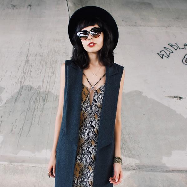 Womens Retro Bold Frame Flat Top Hipster Sunglasses 9227