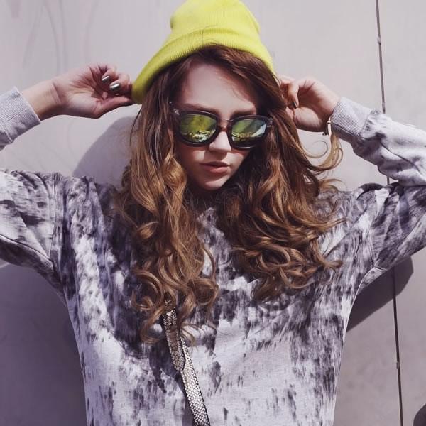 Crazy Frost Frame Mirrored Lens Oversize Sunglasses