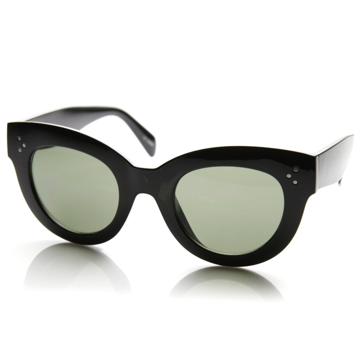Womens Oversize Bold Cat Eye Frame With Rivet Accents 9471