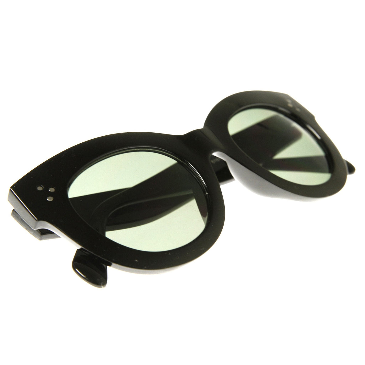 Womens Oversize Bold Cat Eye Frame With Rivet Accents 9471