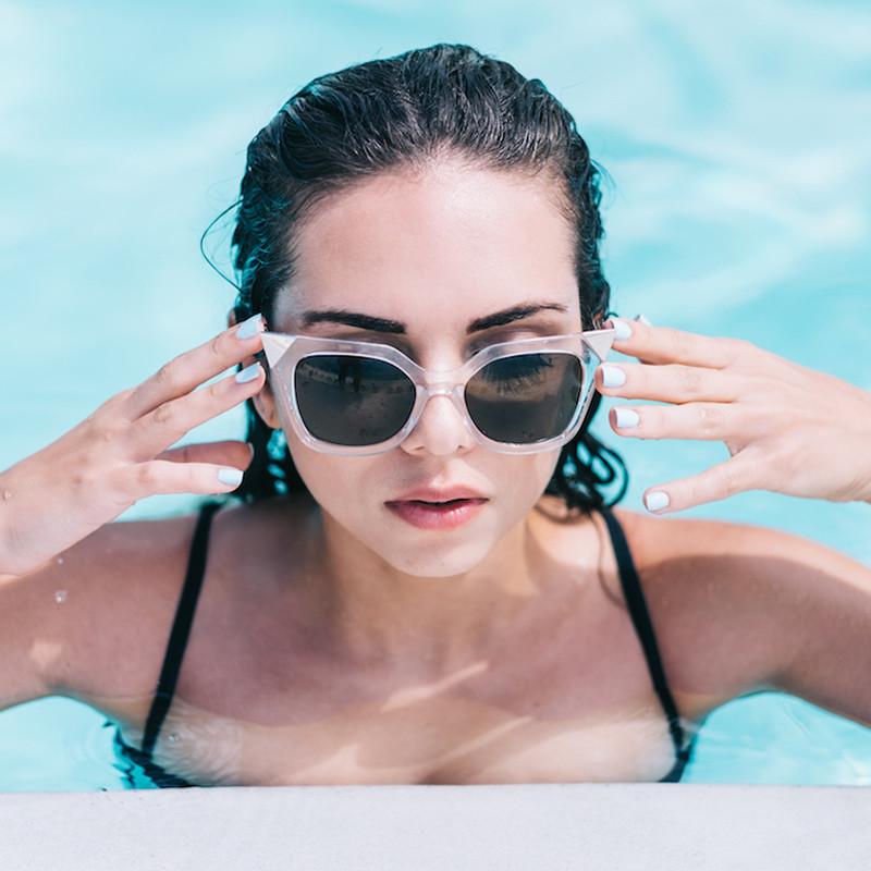 Modern Horn Rimmed Hot Tip Cat Eye Sunglasses A055