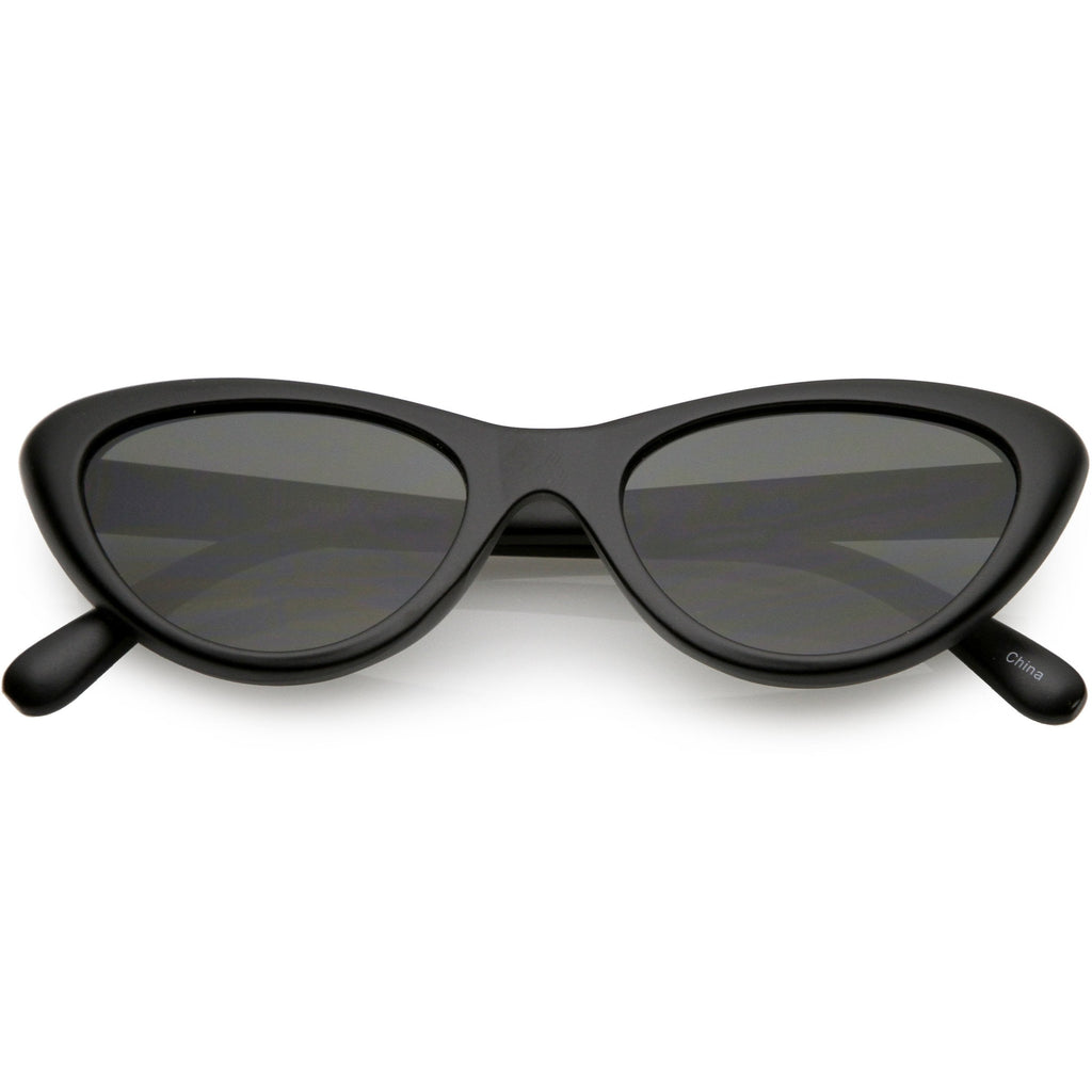 Small 1990's Retro Rounded Cat Eye Flat Lens Sunglasses C706
