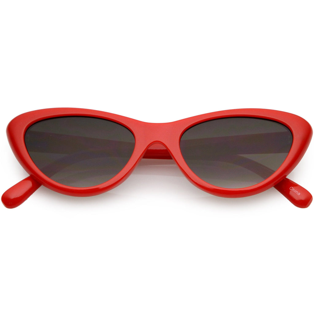 Small 1990's Retro Rounded Cat Eye Flat Lens Sunglasses C706