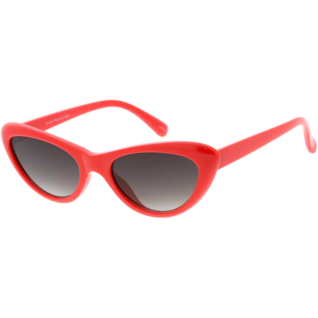 Small 1990's Retro Rounded Cat Eye Flat Lens Sunglasses C706