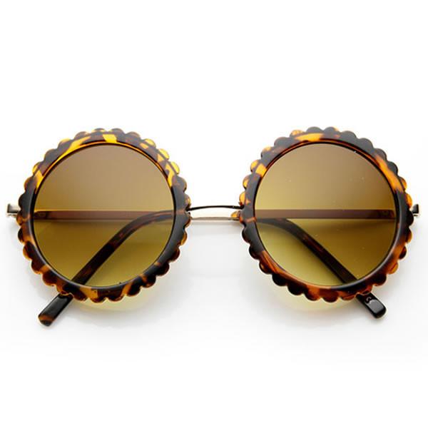 Women's Oversize Round Gear Etched Pattern Sunglasses 9626