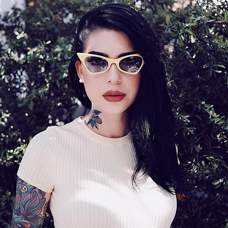 Fabulously Hip 1950's High Pointed Cat Eye Sunglasses C491