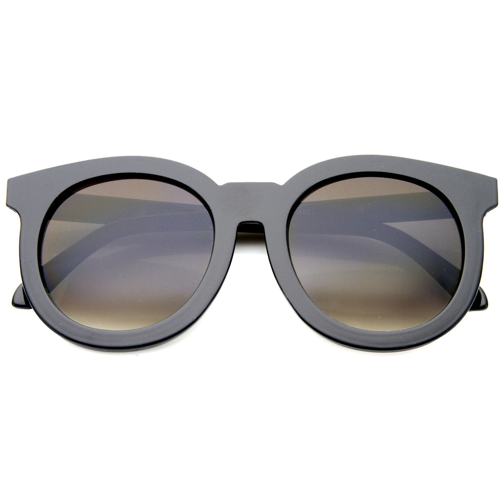 Women's Oversize Round Horned Rim Flat Front Sunglasses A138