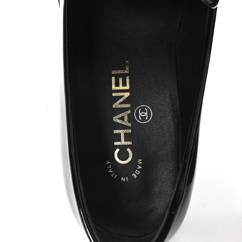 Patent Calfskin Metal CC Mocassin Loafers 38.5 Black