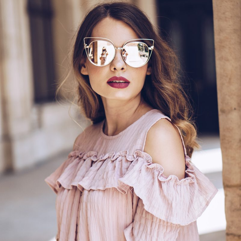 Women's Oversize Laser Cut Mirrored Flat Lens Sunglasses C085