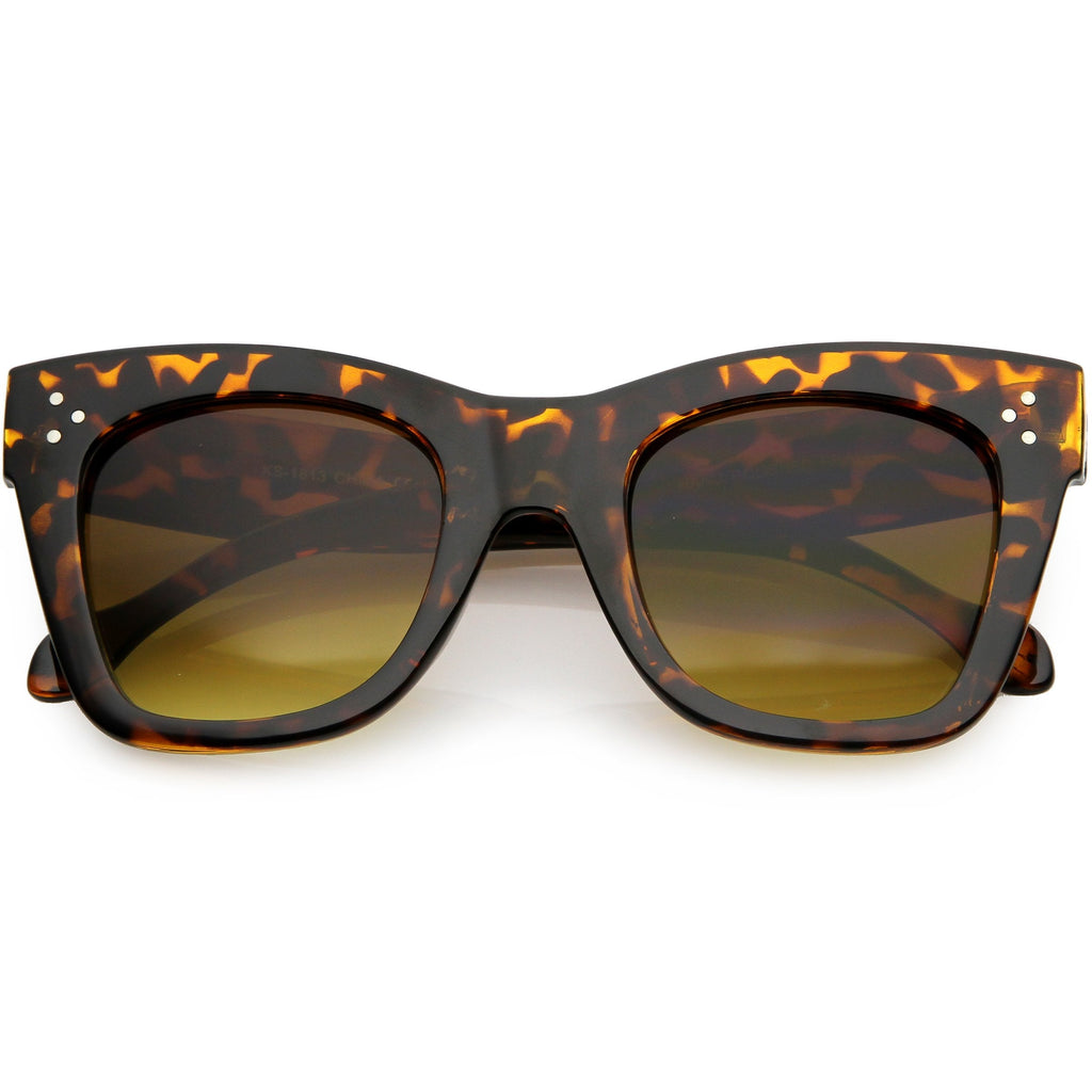 Women's Large Bold Horned Rim With Rivets Sunglasses C874