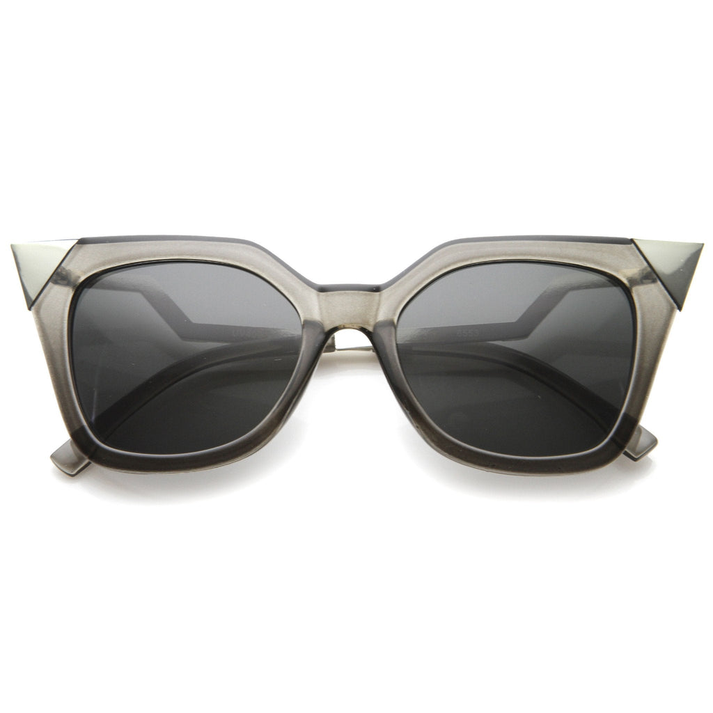 Modern Horn Rimmed Hot Tip Cat Eye Sunglasses A055