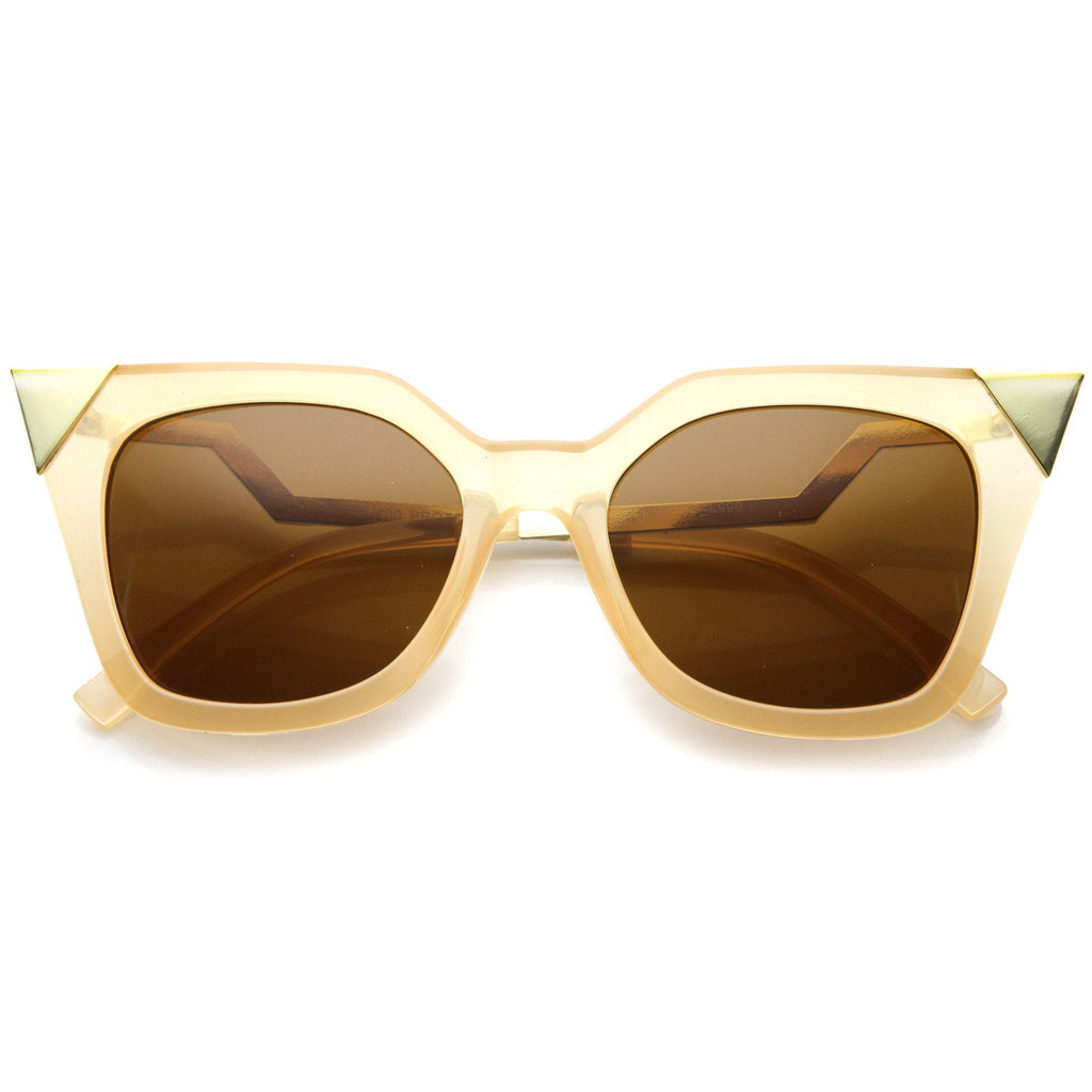 Modern Horn Rimmed Hot Tip Cat Eye Sunglasses A055