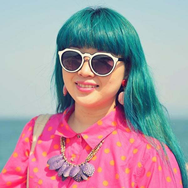 Women's Designer Block Cut Pattern Sunglasses