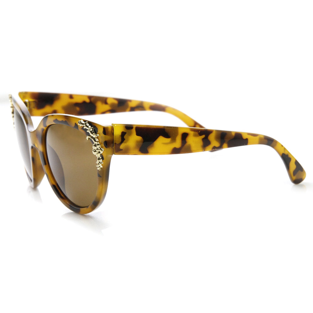 Womens Retro Oversize Flower Adorned Cat Eye Sunglasses 9320