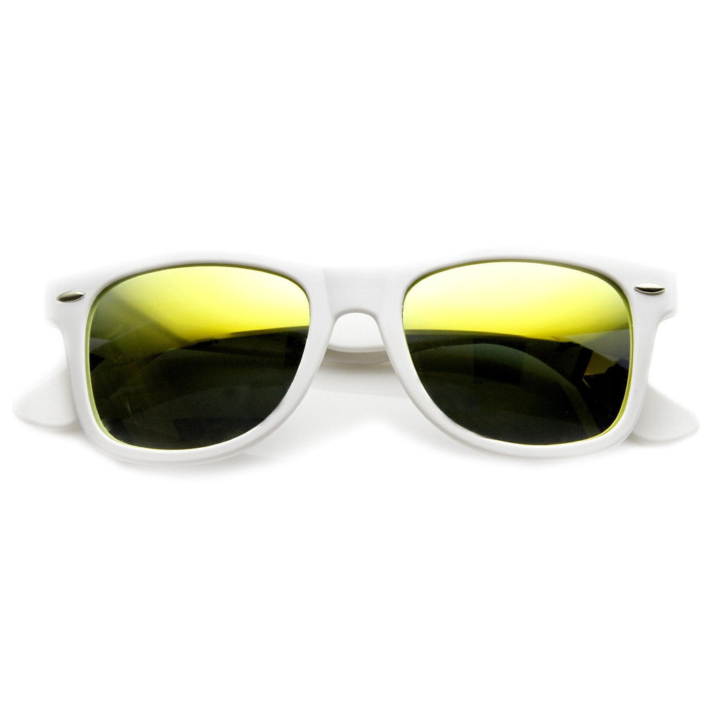 Retro Soft Rubber Intense Mirrored Lens Horned Rim Sunglasses 9101