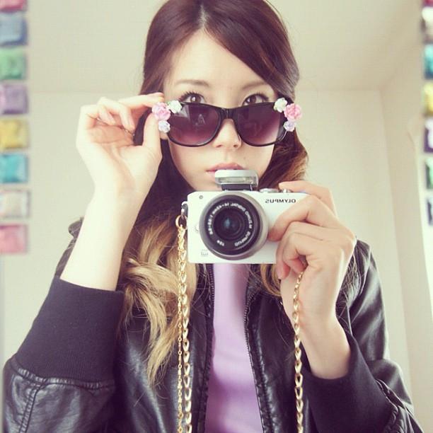 Spring Summer Flower Floral Horned Rim Sunglasses 8853