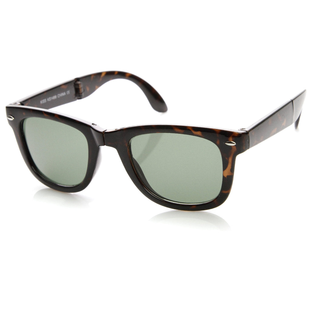 Limited Edition Folding Pocket Horned Rim Sunglasses + Case 8788