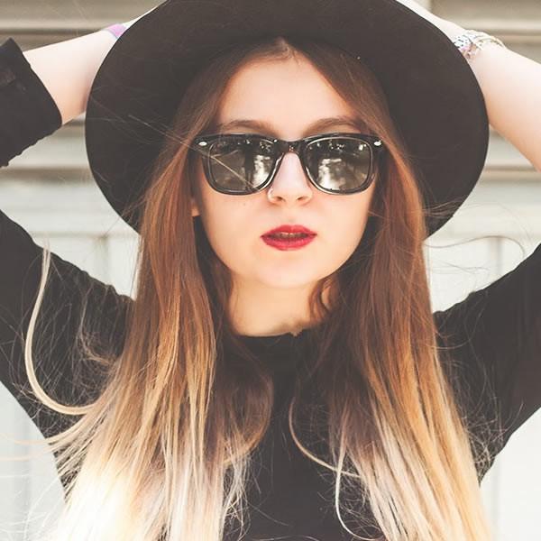 Limited Edition Folding Pocket Horned Rim Sunglasses + Case 8788