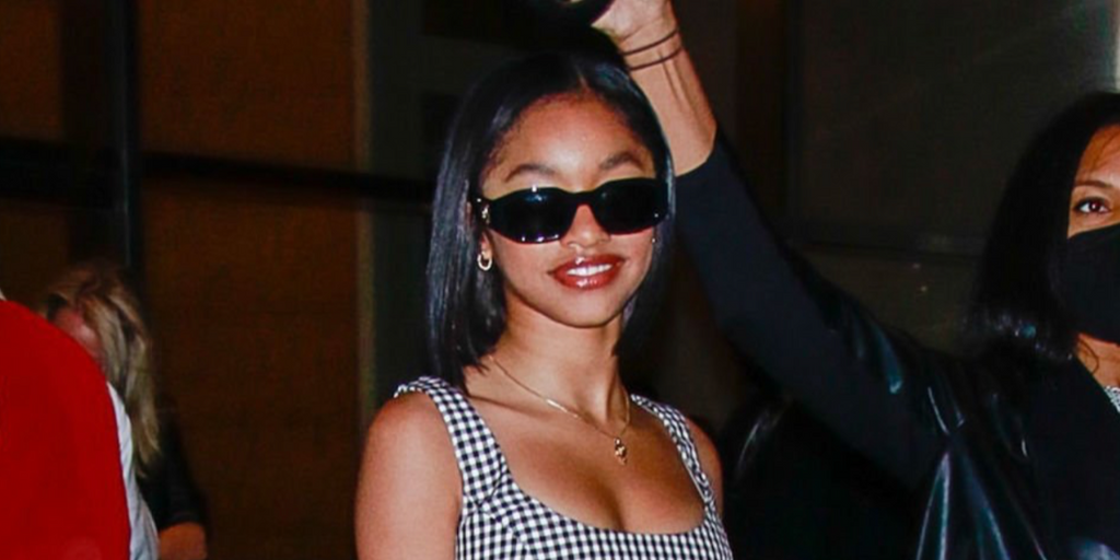 Versace 4361 GB1/87 Medusa Biggie Sunglasses - As Seen On Sabrina Carpenter & Kim Kardashian