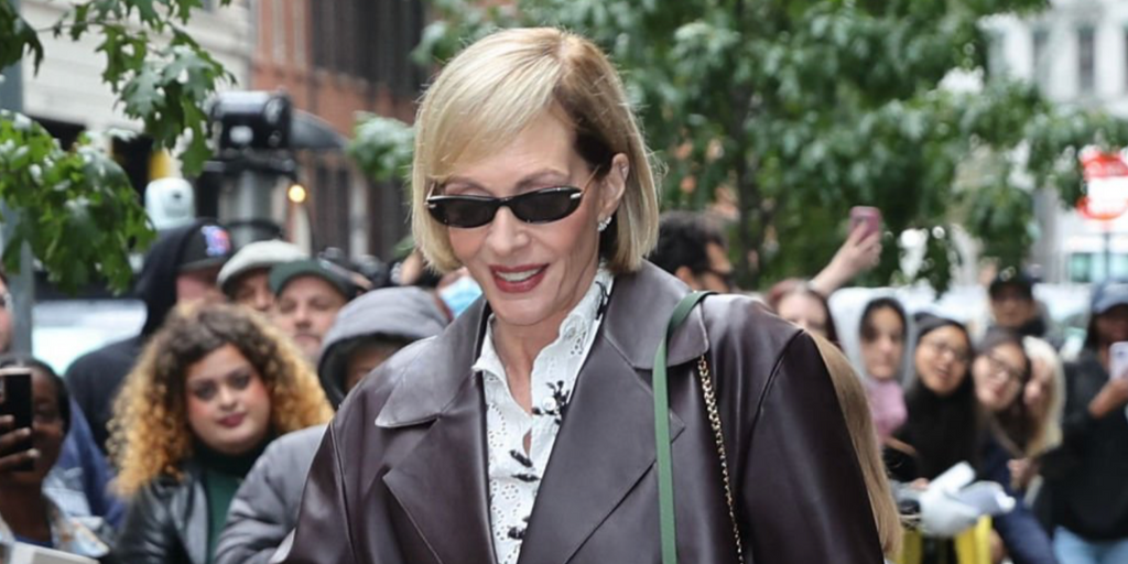 Bottega Veneta BV1390S 001 - As Seen On Dakota Johnson & Ciara