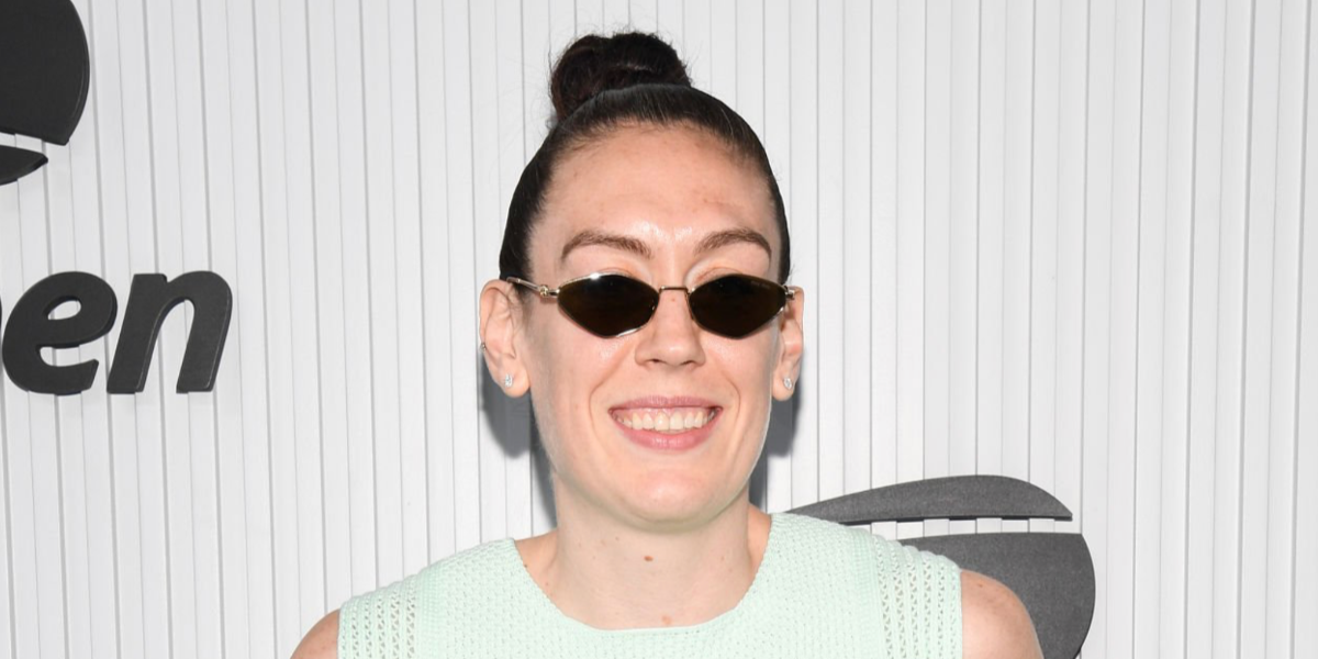 Miu Miu MU 56ZS 5AK09Z - As Seen On Breanna Stewart & Charlotte Le Bon