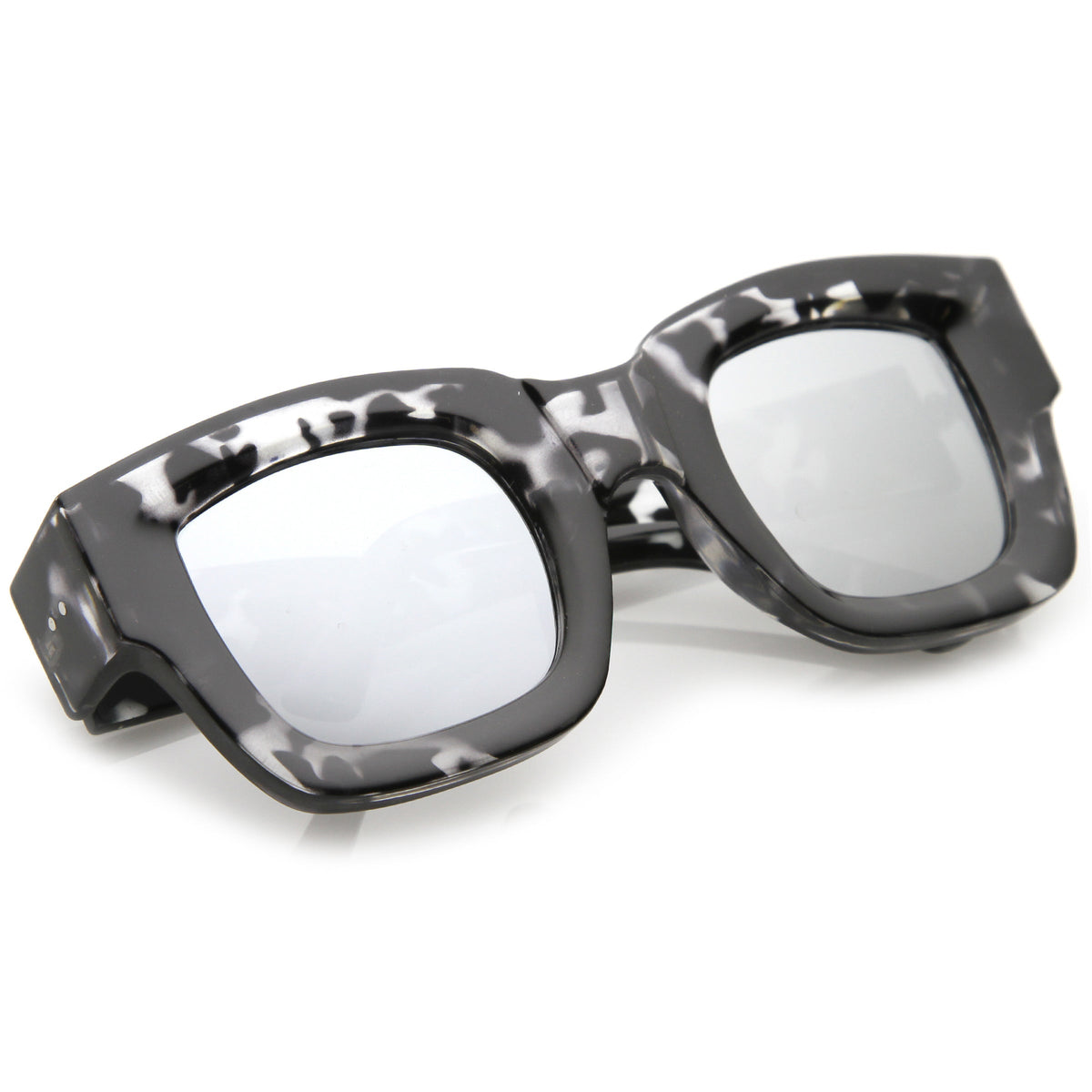 Women's Bold Horned Rim Mirrored Flat Lens Sunglasses C274
