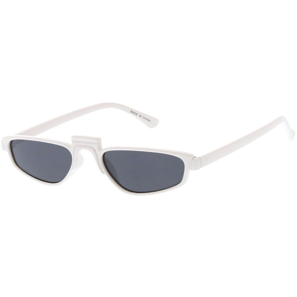 Women's 1990's Small Thin Retro Cat Eye Sunglasses C684