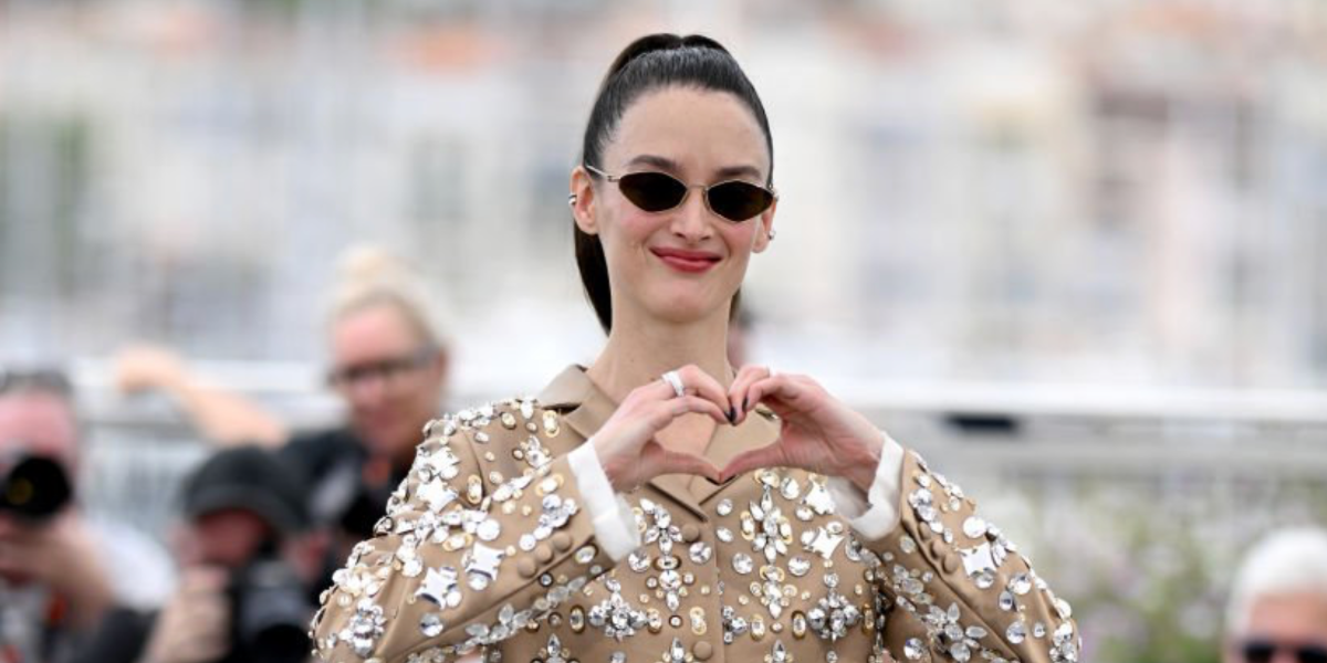 Miu Miu MU 56ZS 5AK09Z - As Seen On Breanna Stewart & Charlotte Le Bon