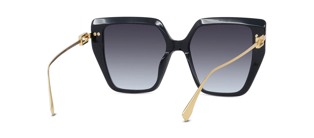 Fendi FE40012U