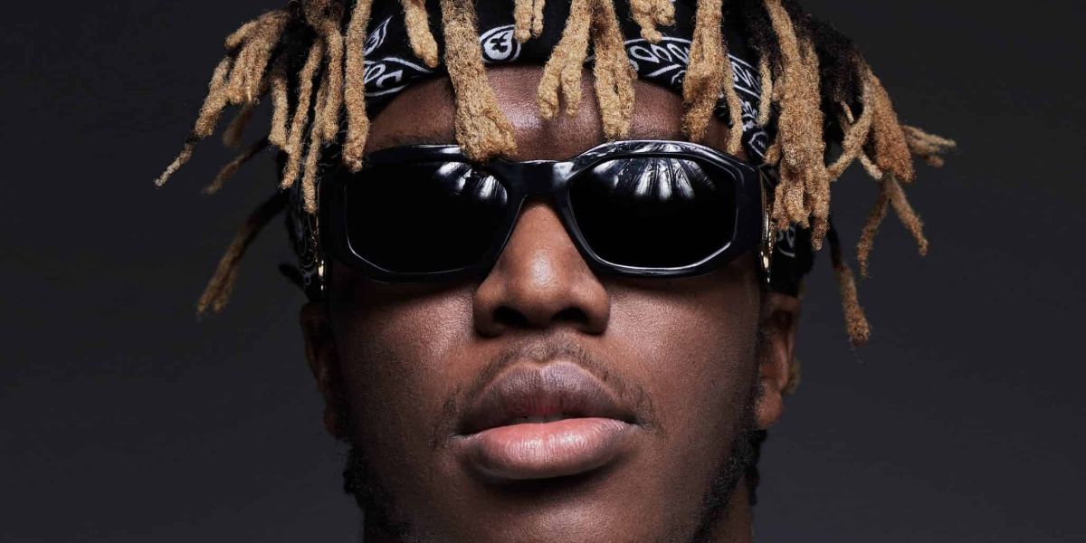 Versace 4361 GB1/87 Medusa Biggie Sunglasses - As Seen On Sabrina Carpenter & Kim Kardashian