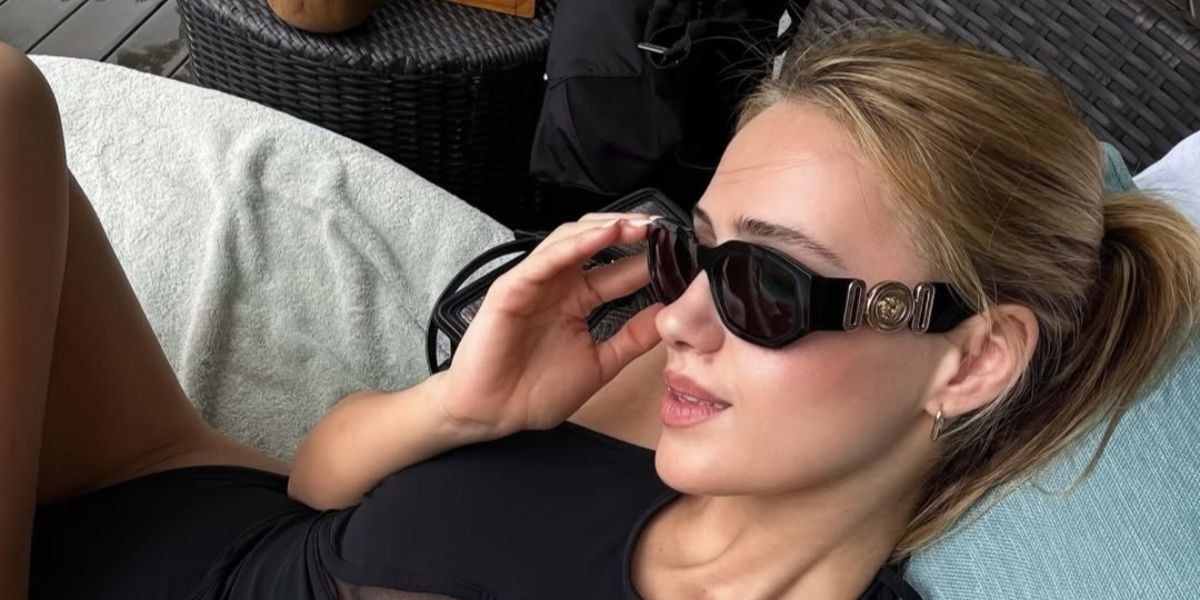 Versace 4361 GB1/87 Medusa Biggie Sunglasses - As Seen On Sabrina Carpenter & Kim Kardashian