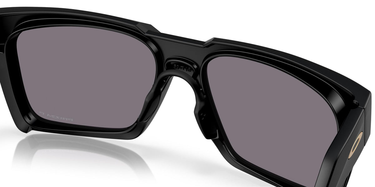 Oakley Enigma Ink OO9485