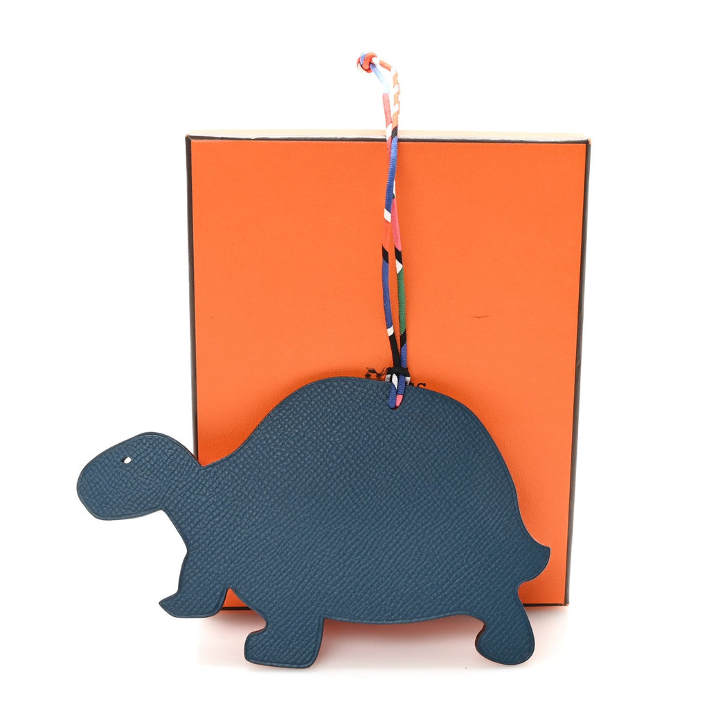 Togo Epsom Petit H Turtle Bag Charm GM Rouge Casaque Malachite