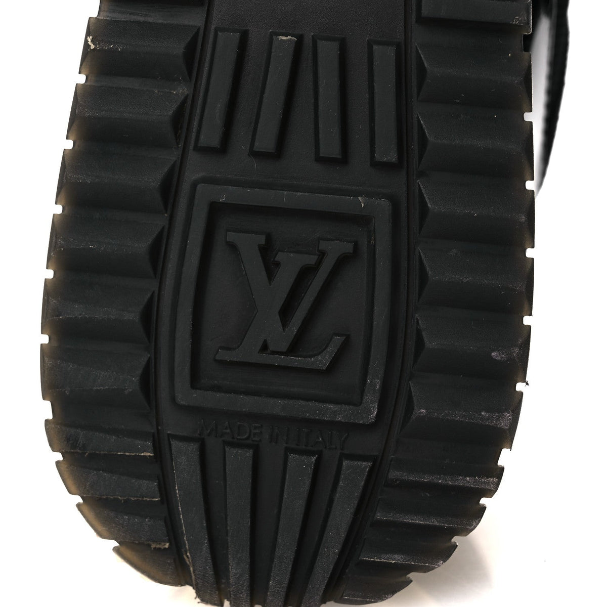 Suede Monogram Run Away Sneakers 38.5 Black